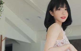 就这样，Addielyn(에디린)在浴室的全套作品引发了一场小风波。