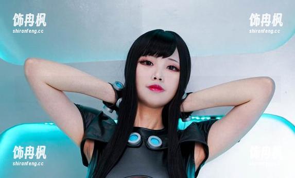 灰丝的纹理，KaYa萱的写真图集释放了什么？