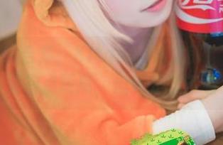 美脚在线合集：Kitaro_绮太郎，果然跟我的审美有点距离，但还是想多看几眼！