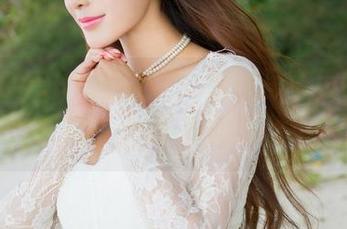 QingDouKe青豆客 – 私房写真里的谭晓彤，敢问‘女孩’为何如此绝色？
