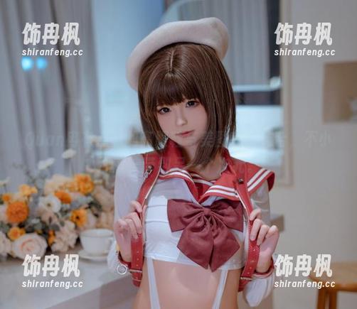 Quan冉有点饿的高跟鞋与美图完美结合，不小心就被带到另一个次元。