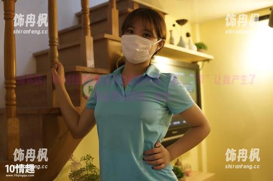 说实话，ROSI的图库这次的最新作品“捆绑胶带”让我产生了不必要的联想，哈哈。