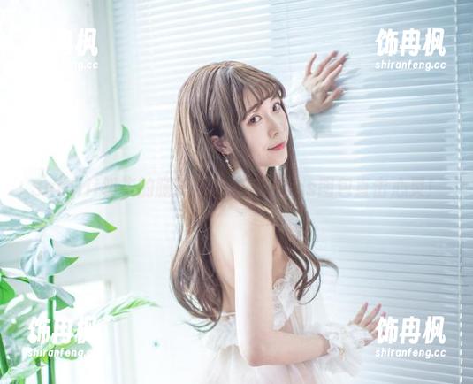 Sakiiii翎柒的腿长出新境界，cos图包直击心灵！