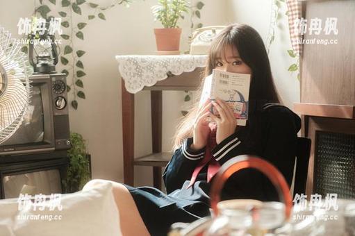 Sira(시라)你的办公室，真的没想象中那么无聊吧？快来看图包！