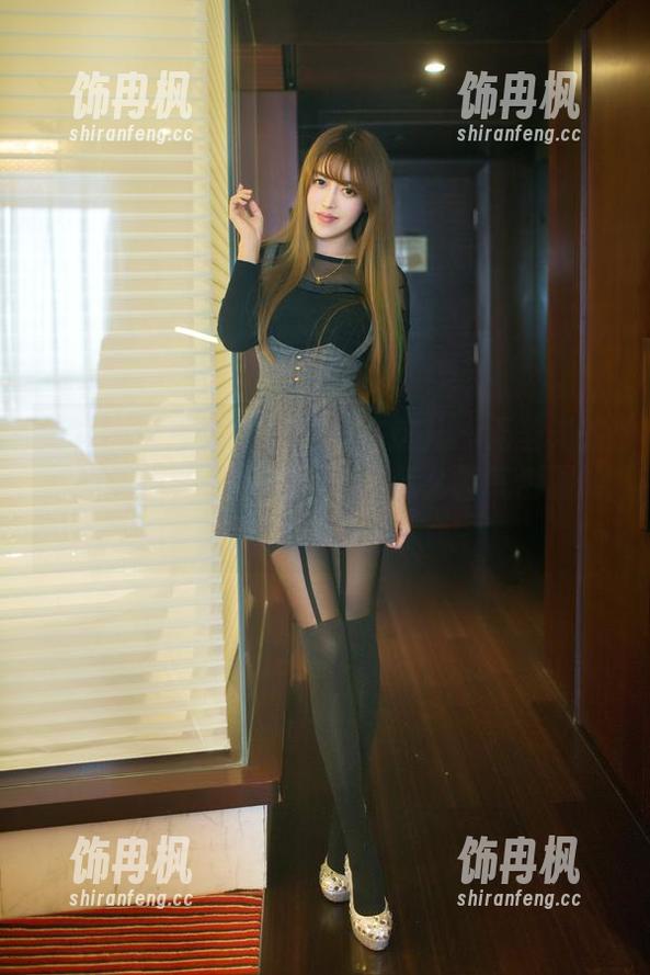 TuiGirl推女郎 - 娜露在这儿～无圣光的御姐美图，快来看看她是怎么霸气侧漏的！