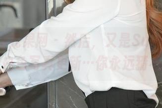 UGirls尤果网 – 然后，又是Sukki可儿的白色写真更新…你永远猜不到