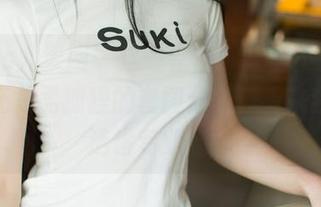 UGirls尤果网 – 这一堂课，教室不只是知识，还是孟狐狸的套图分享，看来我们都选错专业啦！