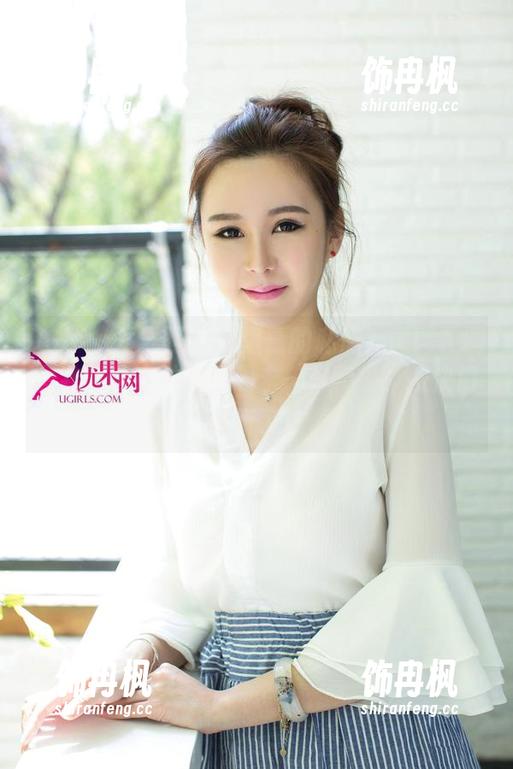 UGirls尤果网 - 绮里嘉的私房美图：校园景致，该有的拍照需求一样不少，按快门就行了！
