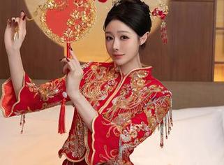 Xiuren秀人网 – 图库里的伊丽莎有点白：教室里的不速之客作品