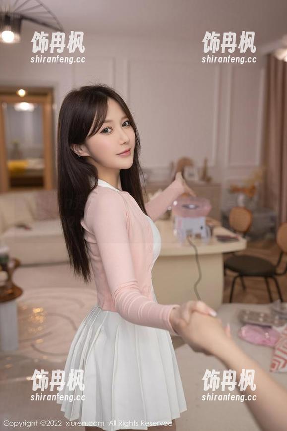 Xiuren秀人网 - 悠悠YOYO在线写真：运动吗？不如说是另一种在场，嘿嘿。