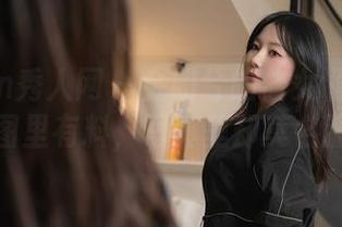 Xiuren秀人网 – 金妍兮的修女调皮日常：原图里有料，写真里却莫名温柔。