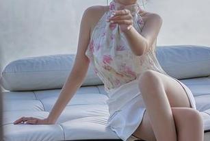 Xiuren秀人网 – 最新作品！雨夕cy双马尾写真，默默想着这得搭配多少套衣服才能完美！
