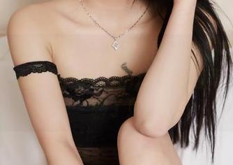 YouWu尤物馆 – 没什么比穿校服更尴尬，不过孟狐狸FoxYini让它变得不那么无聊了！
