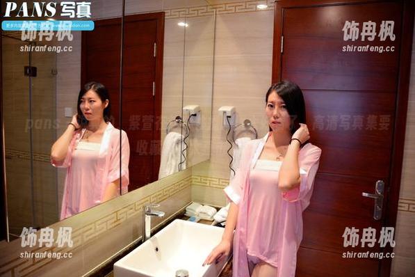 pans-紫萱 pans - 说真的,紫萱在这个体操服里太好看了,高清写真集要收藏啊,太直击心灵了。