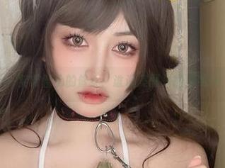 一笑芳香沁的修女：谁说美图只能清纯风