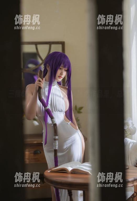 三度69 三度69的《小恶魔》,精选作品里,总有一瞬让我想多看几遍。