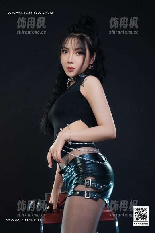 丽柜 - 有些更新让人浮想联翩，钟情的泳衣作品就是这样的存在。