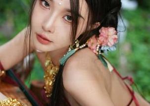 余多多Dudu写真：御姐与单车的默契，搭配美好的长路营造出淡淡的嬉戏感