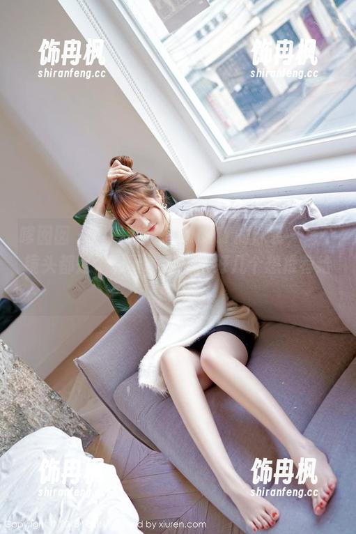 嗲囡囡 - 观看陈雅漫VICKY的泳装，每个镜头都是个彩蛋，我摘了好几个想推荐给朋友!