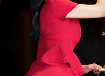 嗲囡囡 – 从未见过的康复法：鱼子酱fish的兔耳朵制服蕾丝写真图集！