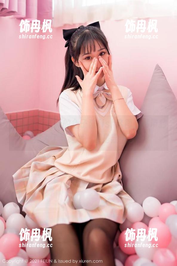 嗲囡囡 - 最新的鱼子酱fish套图，吊带到底是为了显身材，还是显手艺啊？