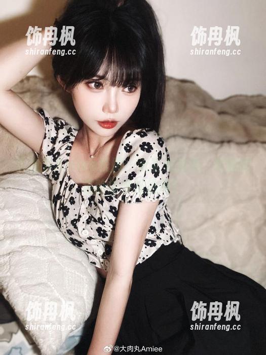 大肉丸Amiee 大肉丸Amiee校服:无圣光美照,校服的进阶版穿搭指南!