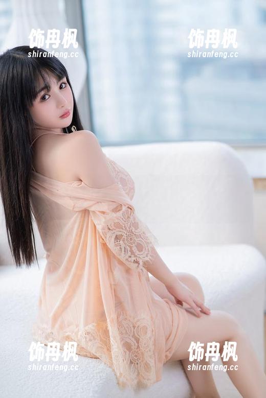失眠小宁与她的高跟鞋：图片合集里隐藏的缥缈影像