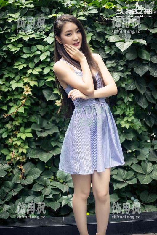 头条女神 - 梁芮溪，再次挑战我的瑜伽底线！来吧，更新我！