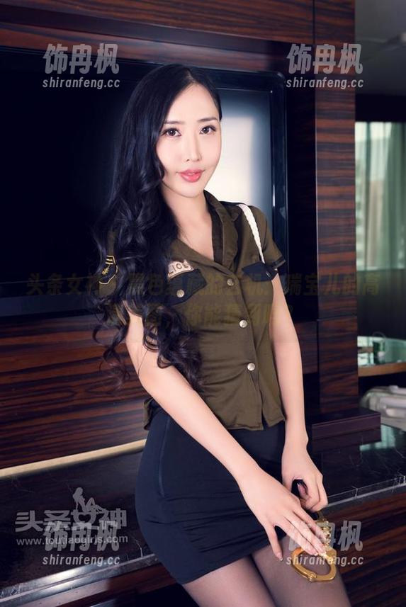 头条女神 - 黑色蕴藏的玄机：瑞宝儿的高清美图，你能猜到吗？