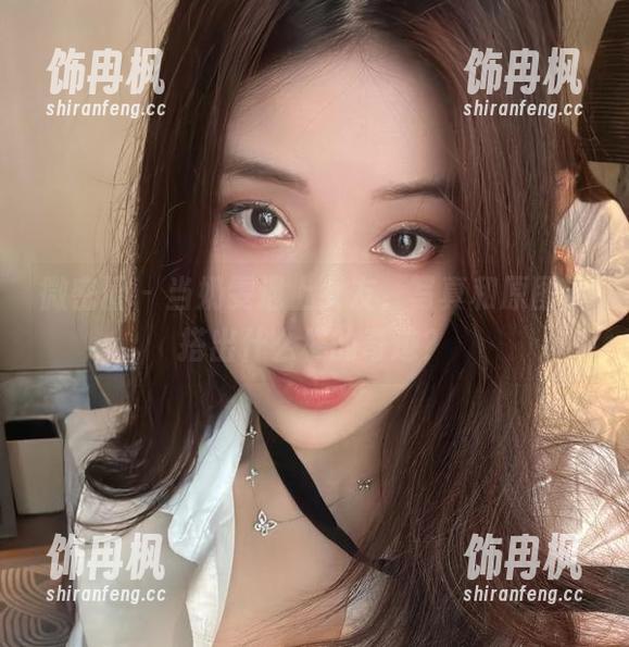微密圈 - 当奶雯遇上女友，写真和原图混搭出什么样的奇迹？