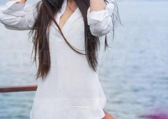 推女神 – 苏可可海边写真分享，竟然让人对于“要不要晒黑”这个问题产生了深刻的思考。