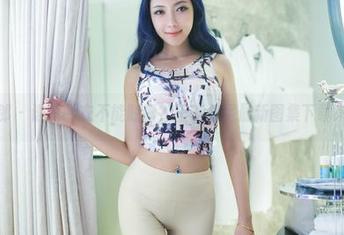 推女郎 – 谁说睡衣不能时髦？王李丹尼最新图集下载来一波