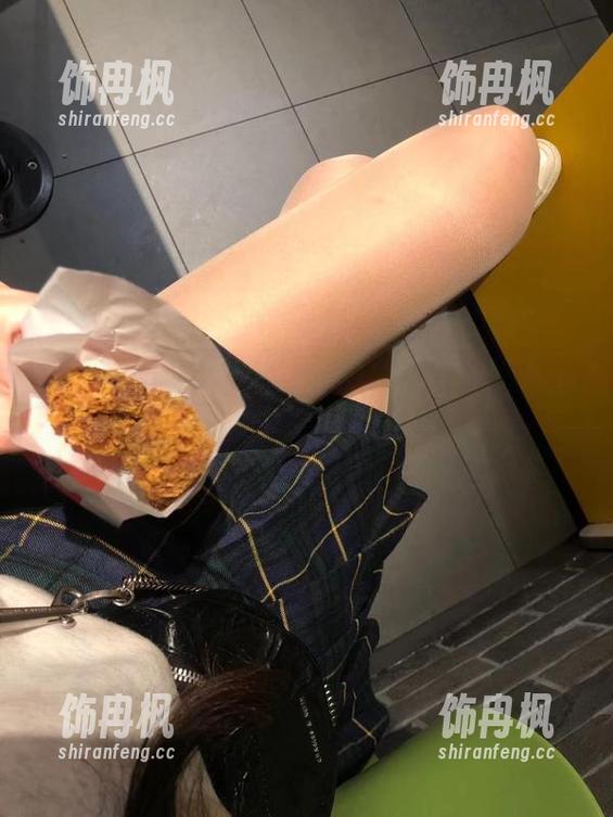 微密圈 - 私拍：当“无敌哒小姨妈”遇上镂空，谁能扛得住这种诱惑？