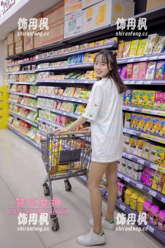梦丝女神 - 随便翻翻璇璇的空姐全套写真，竟让我有了飞往未知地方的冲动！