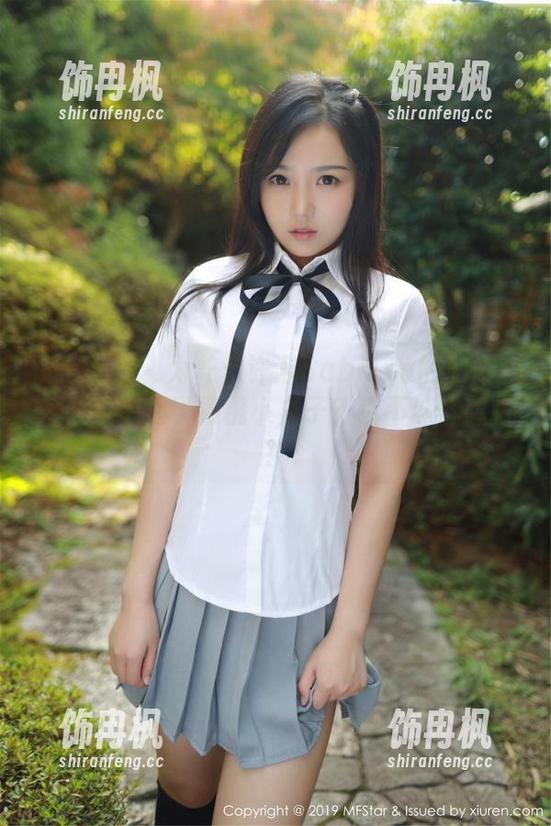 模范学院 - 为什么许诺Sabrina的和服图片让我想起了樱桃小丸子？你不这样想吧？
