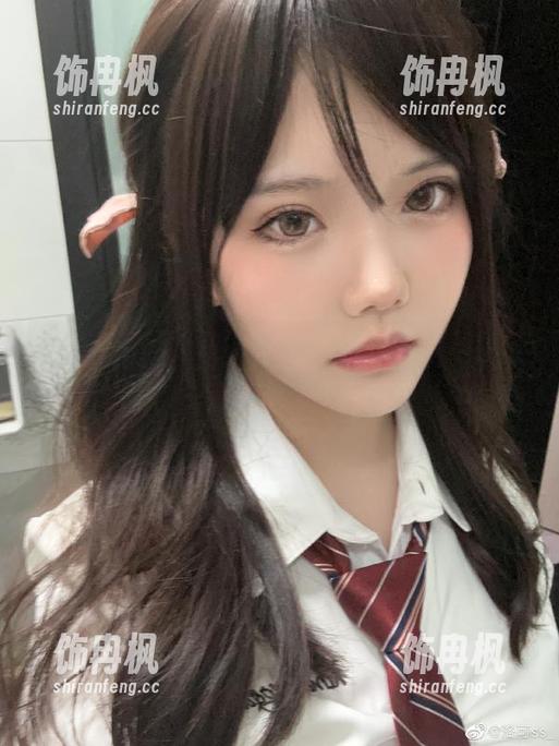图片里的小红帽，洛可ss，你是不是会施魔法？