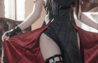 抹油比基尼与夏日幻影：清水由乃写真合集，每个画面都有点滑头。