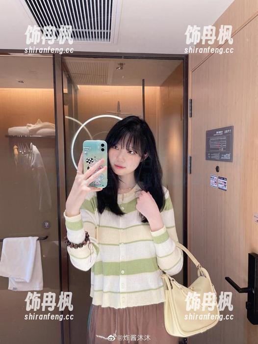 有谁可以帮忙抵挡这波白丝攻势？炸酱沐沐的cos和套图让我彻底沦陷！