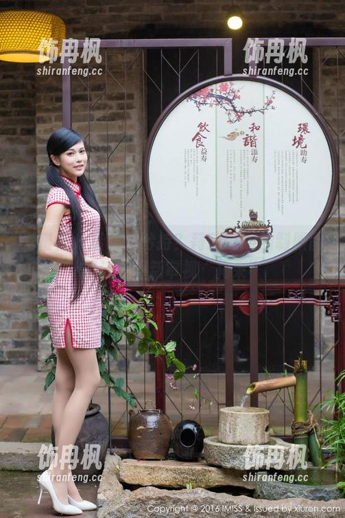 爱蜜社 - 羞怯又矜持？莉莉Lily的制服图册让你重新审视“拘束”