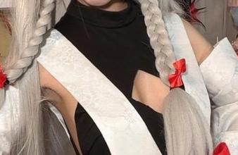 把校服拍得不平庸——白栎Shirly带来的丰川祥子写真集