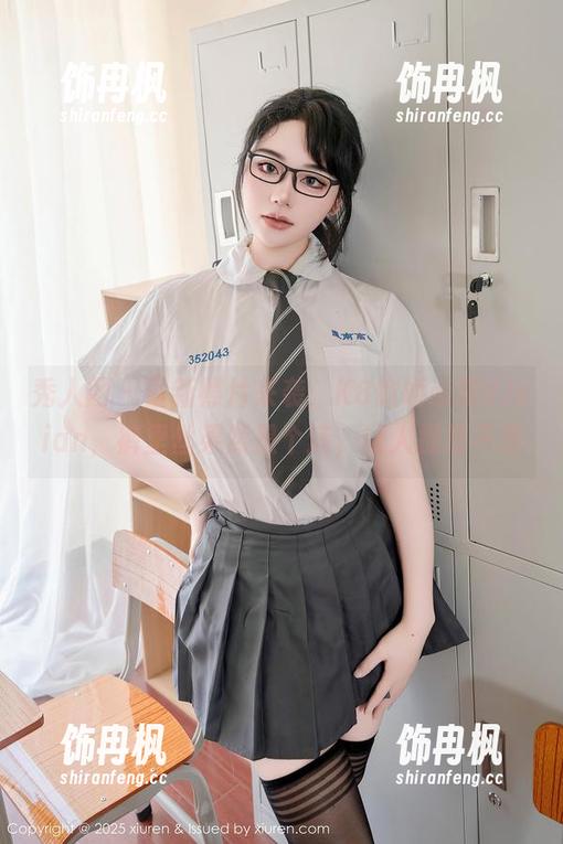 秀人网 - 最新照片来袭，K8傲娇萌萌Vivian，裤里丝果然是个迷，让人捉摸不透