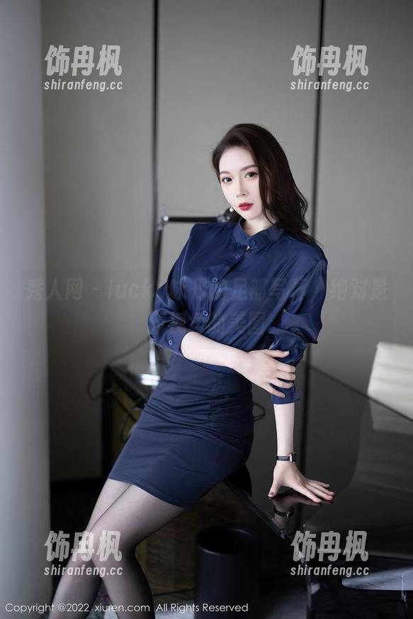 秀人网 - lucky咏丹的足部写真，绝对是新视角的美图