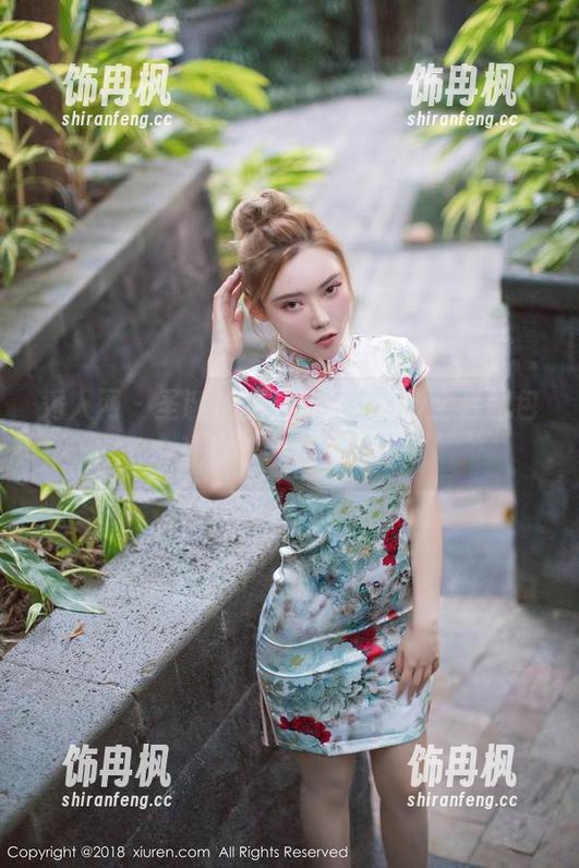 秀人网 - 圣诞加糖，智恩baby全套图包让你“快乐”翻倍