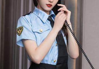 秀人网 – 我家教室也可以这样？林煊煊的私房写真灵感大放送！