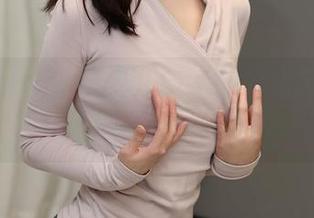 秀人网 – 分享萌宝儿BoA的厨娘风格，你确定这不是时尚秀？