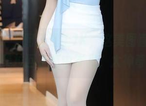 秀人网 – 当阿汁遇上JK，这美图直接把我的审美拉回了高中岁月，太神奇了！