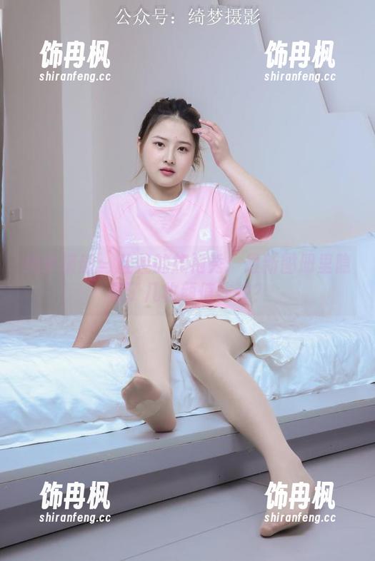 绮梦摄影-佳佳 绮梦摄影 - 佳佳的旗袍秀:最新图册里隐藏了几枚颜值炸弹?