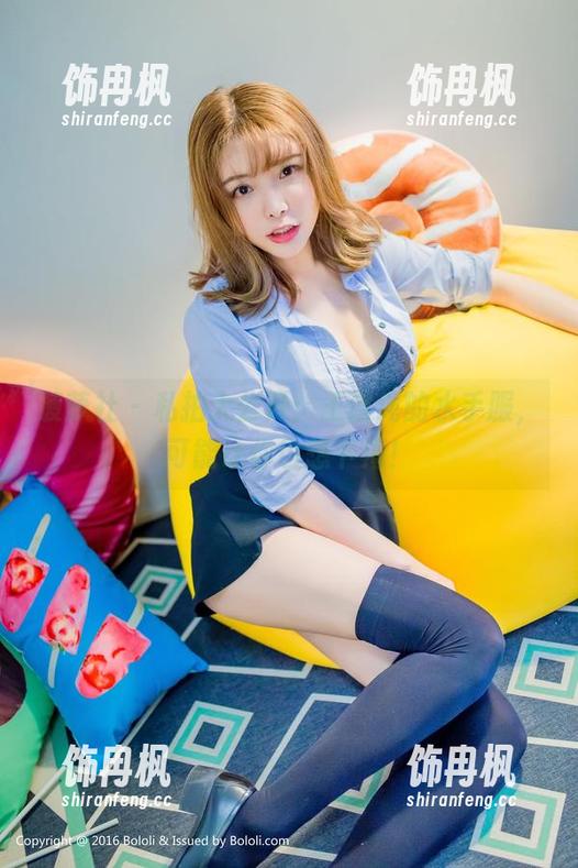 菠萝社 - 私拍大公开：王语纯的水手服，可能让你也想下海！