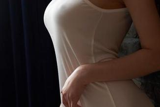 蜜桃社 – 和服的对比下，咕噜Sweet的写真更多了一丝俏皮，精选还是得看。