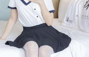 袜啵啵 – 小心！稚予的木屐合集可能引发你对童年的回忆！